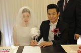 组图：杜德伟与爱妻Ice大婚 成龙张学友大牌来贺