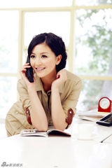 组图：戴娇倩春意写真 恬静笑容暖意十足