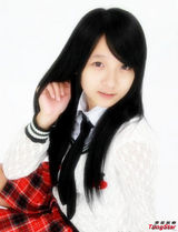 组图：许雅涵转型拍萌照青春洋溢