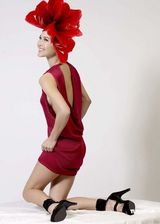 幻灯图：Paula T健康肤色热情亲切 诠释春夏女装