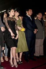 组图：陈燃参加汽车时尚派对 与成龙相谈甚欢