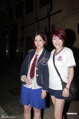 组图：曾志伟生日会指定穿校服 成龙刘嘉玲祝贺