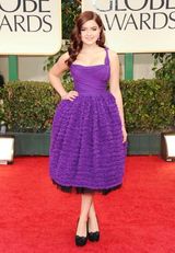 高清组图：阿芮尔-温特紫色礼服演绎美艳萝莉