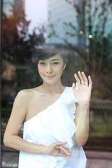 高清：准新娘苏岩最新写真 随性优雅展优雅倩影