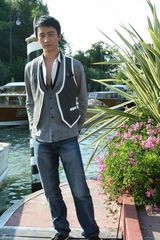 高清组图：《成都，我爱你》主创抵威尼斯