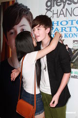 组图：GaGa小师弟抵港 自称已与歌迷们结婚