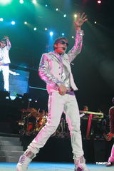 组图：贾斯汀-比伯香港开唱 劲舞自摸全场疯狂