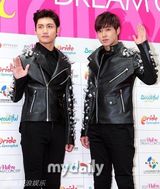 组图：东方神起等参加2013韩流Dream音乐会