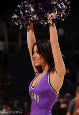 幻灯图集：NBA啦啦队美女美图100张 展运动之美