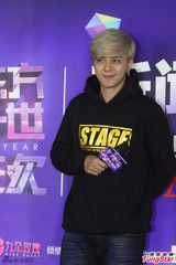 组图：罗志祥自曝爱买女装 调侃自己比较娘