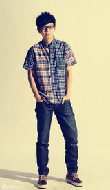 组图：胡夏最新写真曝光 造型时尚潮男范儿十足