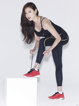 高清组图：韩星金莎朗健身写真大胆裸露自然性感