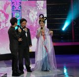 组图：谢娜扮西游记中嫦娥引现场哄笑