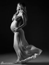 组图：超模玛丽莎-米勒孕期全裸写真美丽动人