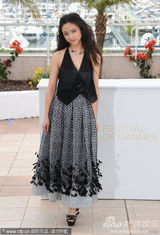 高清组图：电影《武侠》发布会 汤唯扮“黑天鹅”