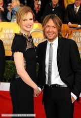 高清组图：美国演员工会奖红毯 妮可娜塔丽争艳