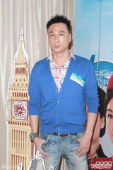 组图：吴镇宇儿子留港求学 张智霖称没感情缺失