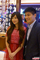 组图：金莎菲律宾献唱 穿插赌场与华人亲切合影