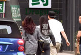 独家：李小璐贾乃亮保姆保镖紧随 小心出行(图)