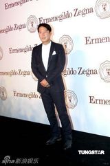 幻灯图：黎明明显发福苏有朋成熟蓄须出席男装活动