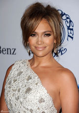 高清组图：詹妮弗-洛佩兹白色透视礼服秀性感