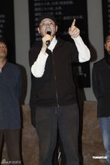 组图：冯小刚新片历经八年 痛斥低素质媒体不懂尊重