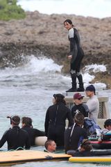 组图：《饥饿游戏2》片场 詹妮弗-劳伦斯新制服曝光