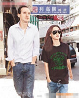 策划：冲破世俗眼光！歌手师生恋秘闻起底