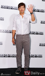 组图：高雅拉李钟赫等众韩星亮相品牌服装上市活动