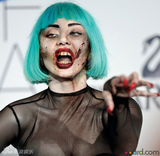 组图：欧美歌手万圣节被恶搞僵尸装