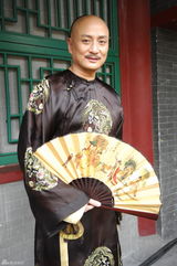 幻灯：清穿戏《宫》见面会 主创演绎世界杯及章鱼帝