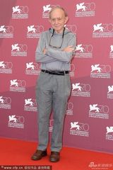 组图：导演怀斯曼独撑电影《在伯克利》发布会