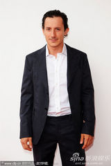 组图：电影《Cavalli》首映礼 阿海奎展异国风情