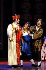 幻灯：《你在红楼，我在西游》热演 尚于博获好评