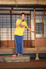 组图：绫濑遥出席电影《萤之光》之干物女首映礼