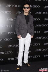 组图：舒淇性感露腰装露下半球胸线