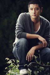 组图：任重曝光最新写真 阳光气质彰显青涩味道