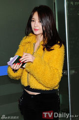 组图：韩团AfterSchool与Davichi赴智利公演