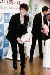 高清图：JYJ宣传亚运会 在中美艳有天可爱