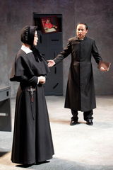 高清组图：图解普利策托尼双料大奖作品《怀疑》