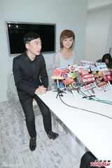 组图：罗彩玲澄清非床照 坚称不是陈伟成小三