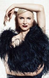 高清图：芮妮-齐薇格全新写真 成熟少妇性感别致