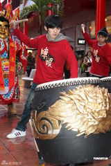 组图：《阵头》大年初一办签票会感谢影迷支持