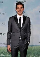 组图：马特-达蒙携妻亮相《应许之地》纽约首映