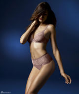 组图：南非超模珍娜-皮特森性感内衣写真