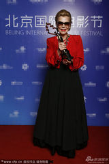 组图：北京电影节闭幕 章子怡十度封后