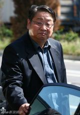 组图：《谁来伺候妈》热拍 彭玉现场数次落泪