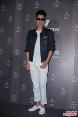 组图：赵又廷撇清绯闻只有高圆圆一个女朋友