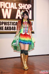 组图：SKE48三位团员来台 彩色裙装亮眼抢镜