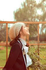 高清图：张俪春日学生look写真 展露俏皮少女气息